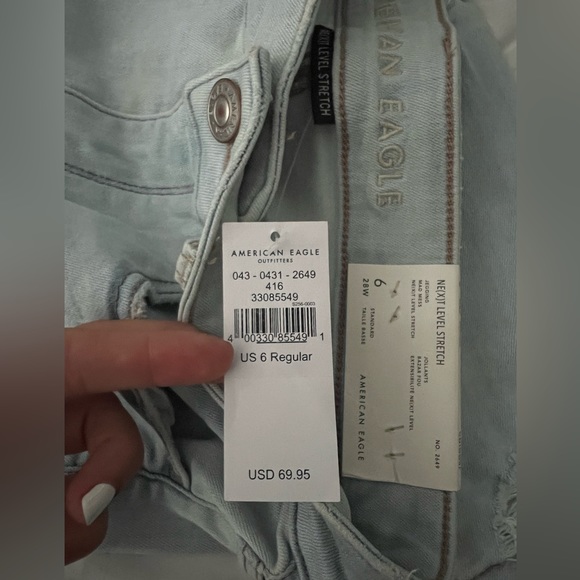 American Eagle, Jegging Reg-Low Rise, Stretchy, Size 6, Washed Blue Color - Picture 7 of 7